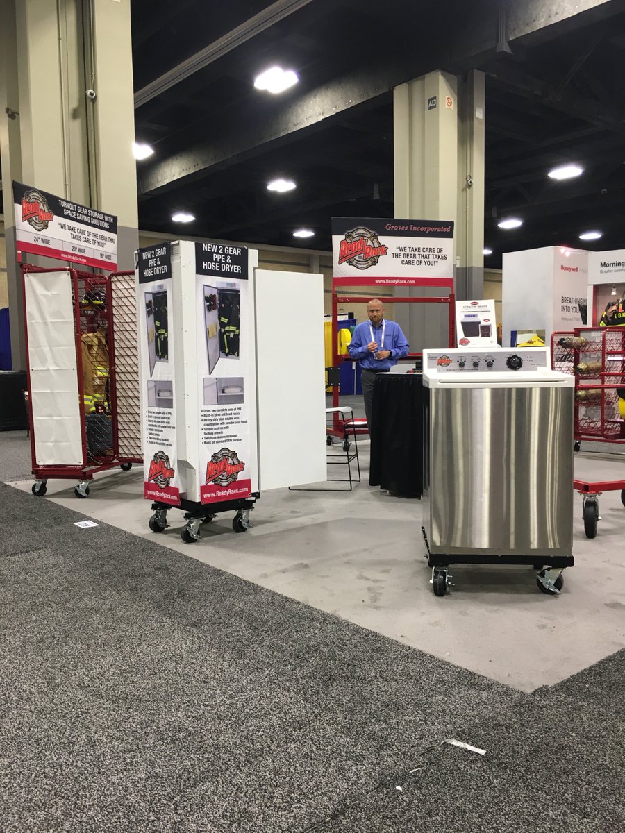 ReadyRack's tweet photo. Day 1 at #FRI2017 @FireRescueIntl #readyrack #redrack #grealockers #Storagelockers #Firestation #firedepartment https://t.co/ASrqBP50gv