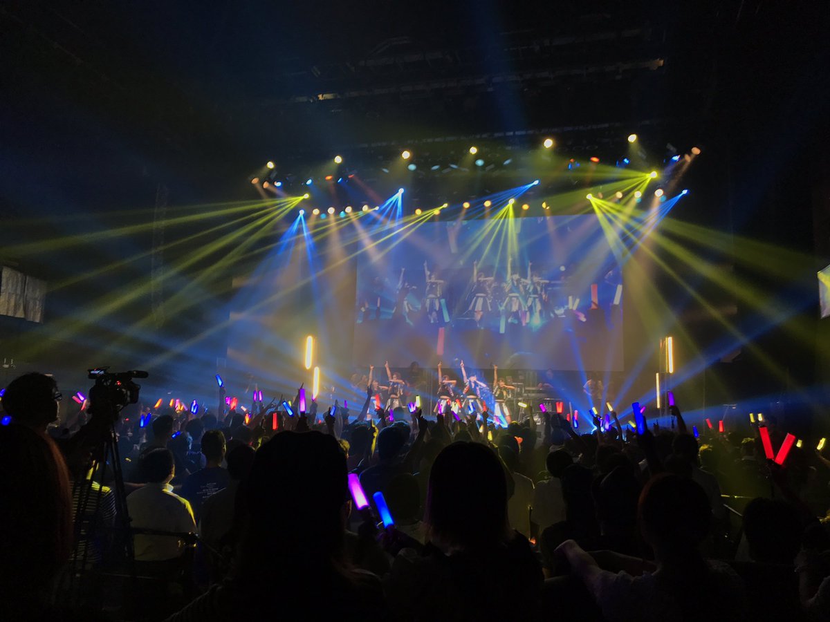 Japan_Masahiro's tweet photo. 招待して頂き
ワンダーウィード 2周年
ワンマンライブ「#WanderBox」
㊗️おめでとうございます🎉
#ワンダーウィード
#ワンウィ
#赤坂BLITZ https://t.co/PUpnqK4ymZ