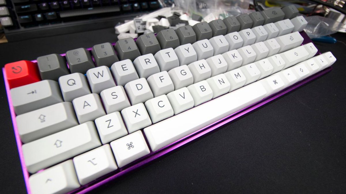 This is taking personalization to the next level: How to build your own keyboard via <a href="/Kotaku/">Kotaku</a> bit.ly/2uJe8Tf #SmallBiz #Hobby