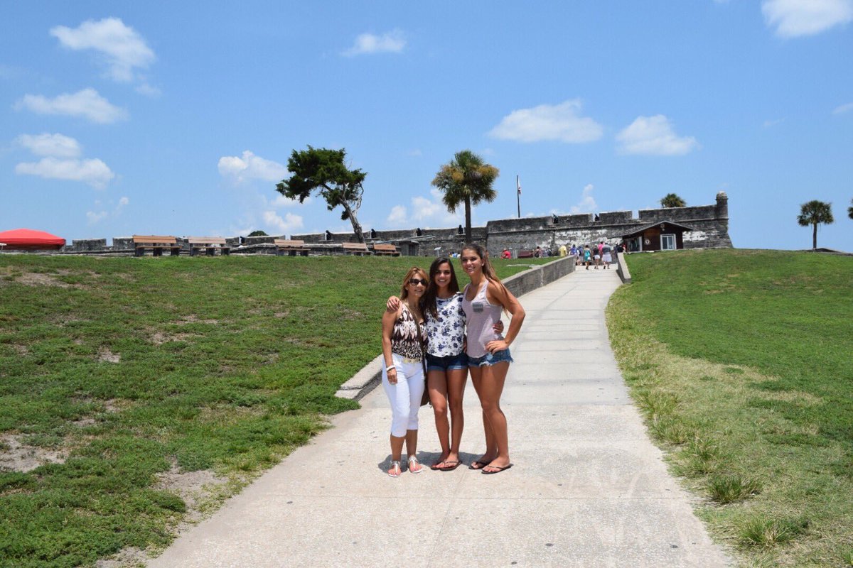 ashleyestraada's tweet image. happy birthday to my other half , love u ❤️ #bleck #truckslut