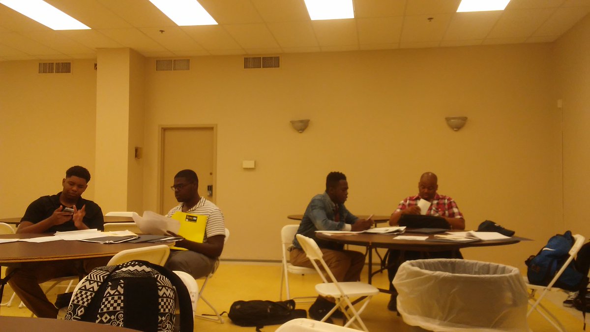 BessTempest's tweet photo. @nyoscc17  #summerjobsconnect
Always working hard! https://t.co/JgJHN61AYE