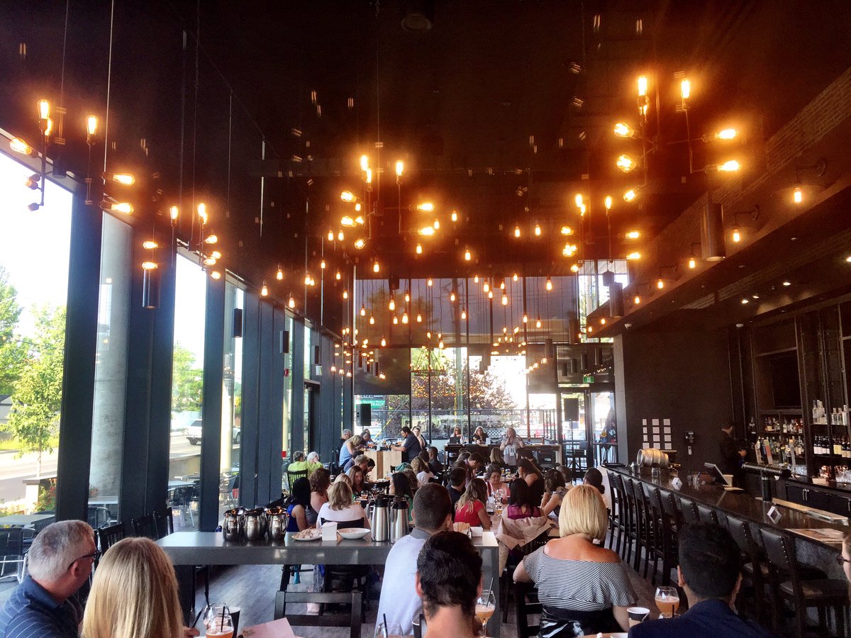 nikkibutz's tweet photo. This venue is amazing. Thank you for hosting @1918tapandtable! I've been so excited to check this place out. #SMByyc90 #ImAt1918 #YYC https://t.co/ZVQSTOL8G1