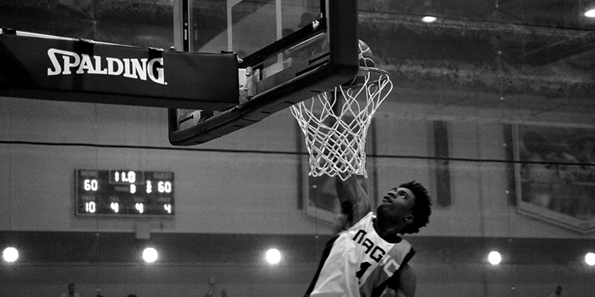 Spalding's tweet photo. #TrueBelievers are doing work at the #AAUShowcase. Come see us and post a pic at the Spalding Lounge for a chance to win gear from 12-4pm https://t.co/waLsKDidB0