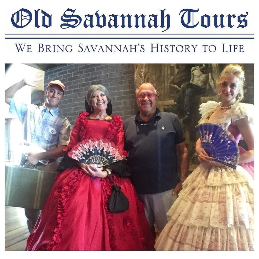 OldSavTours's tweet photo. Our Living Legends cast enjoyed another wonderful morning visiting with hotel guests. https://t.co/nebgNzTbkA https://t.co/KCo229Alxc