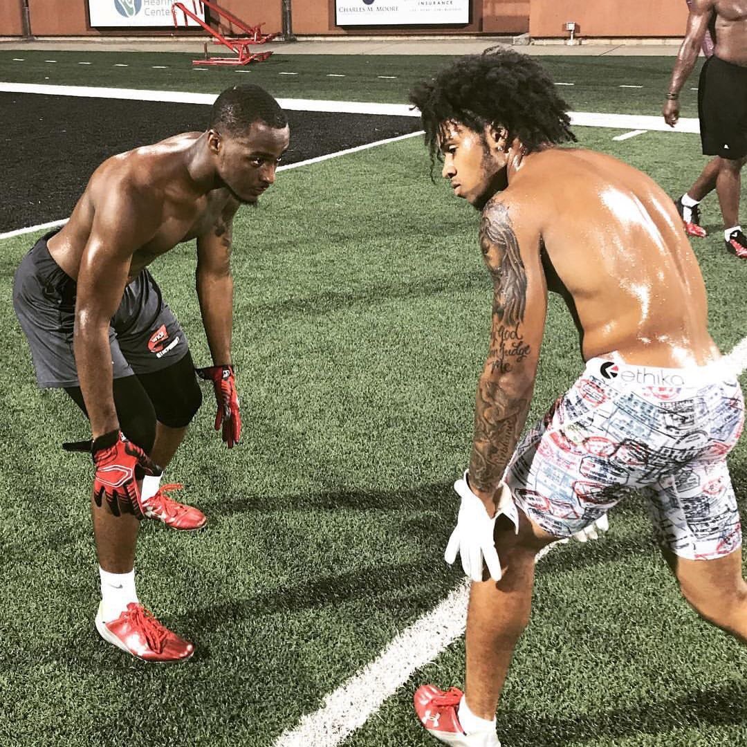 Jacquez_Sloan's tweet photo. The hustle never stops. https://t.co/mBkJHPSbVY