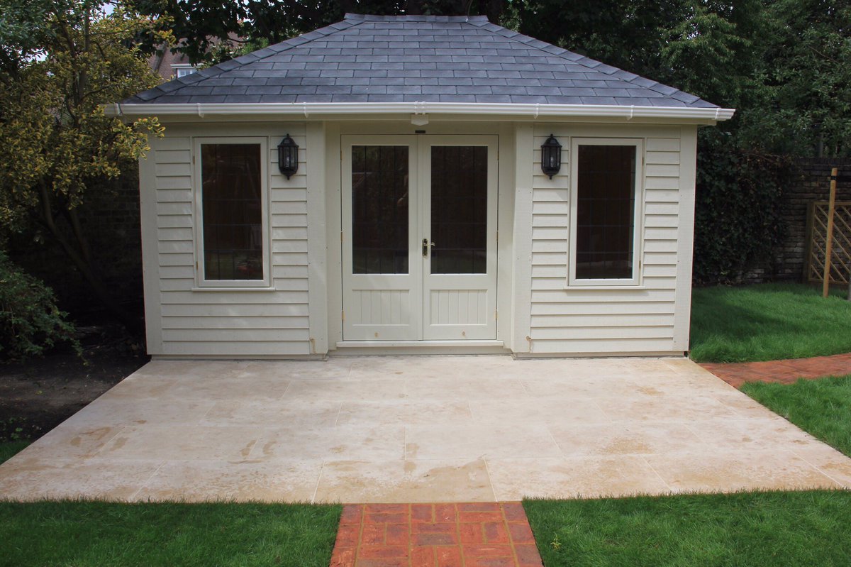 CadoganLscapes's tweet photo. Before and after pics of our recently completed #putney kitchen garden, complete with garden room @cranesheds @GabrielAsh11 @JoanneWinn1 https://t.co/Mwxi8I8XCu
