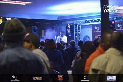 KinosonicEnt's tweet photo. @moflavadj @METROFMSA kindly meet our boy @SkinieBlooToei wit hez new hot single #Fabuloso 🎤🔥💪🏼👉🏿 https://t.co/p26BnEWXwb https://t.co/WUoZosmetI