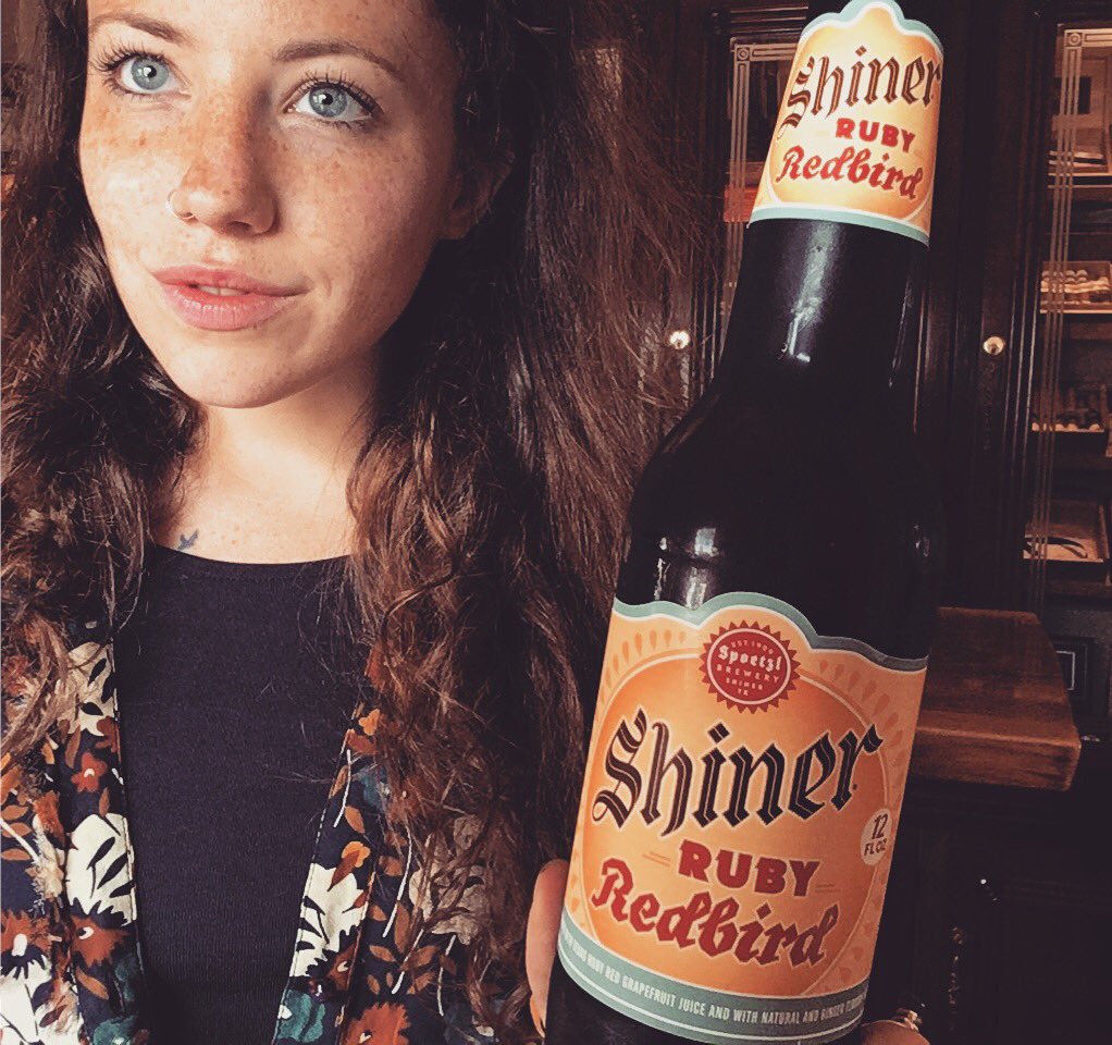 BigHouseTobacco's tweet image. Start your weekend off right with a #RubyRedbird from @ShinerBeer 🍻😘💨 #grapefruit #ginger #beer #craftbeer #cigars #SOTL #scrantonsmokers