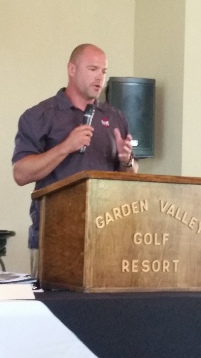 josbar99's tweet photo. Coach Forchtner at SWJCFC  media day.  @NMMIAthletics @nmmibroncos https://t.co/rD0AIMpjpF