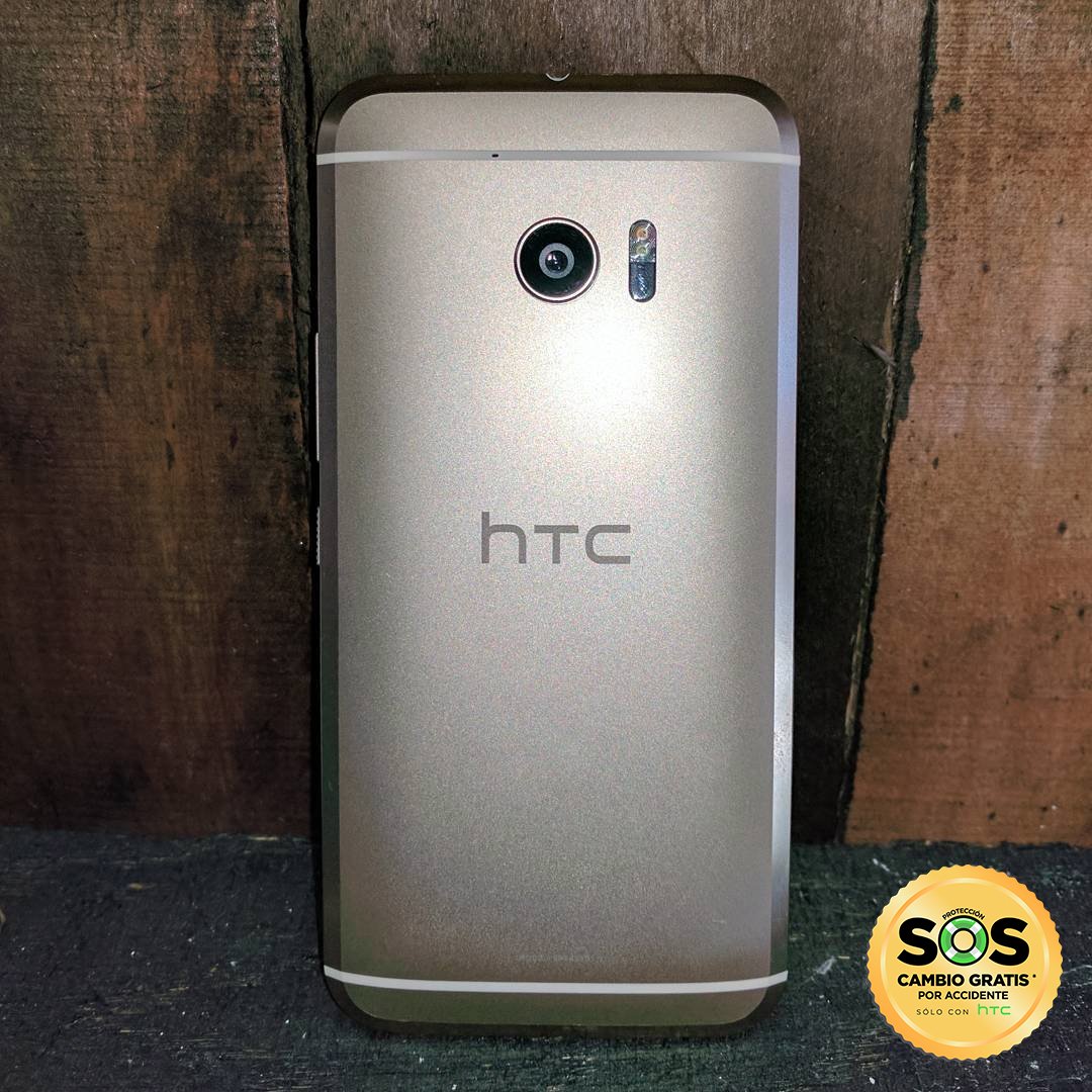 HTCMexico's tweet photo. ¡Recuerda que con #HTCSOS tu #HTC10 está protegido contra accidentes! #HTCMéxico https://t.co/2EUqWu7z4V