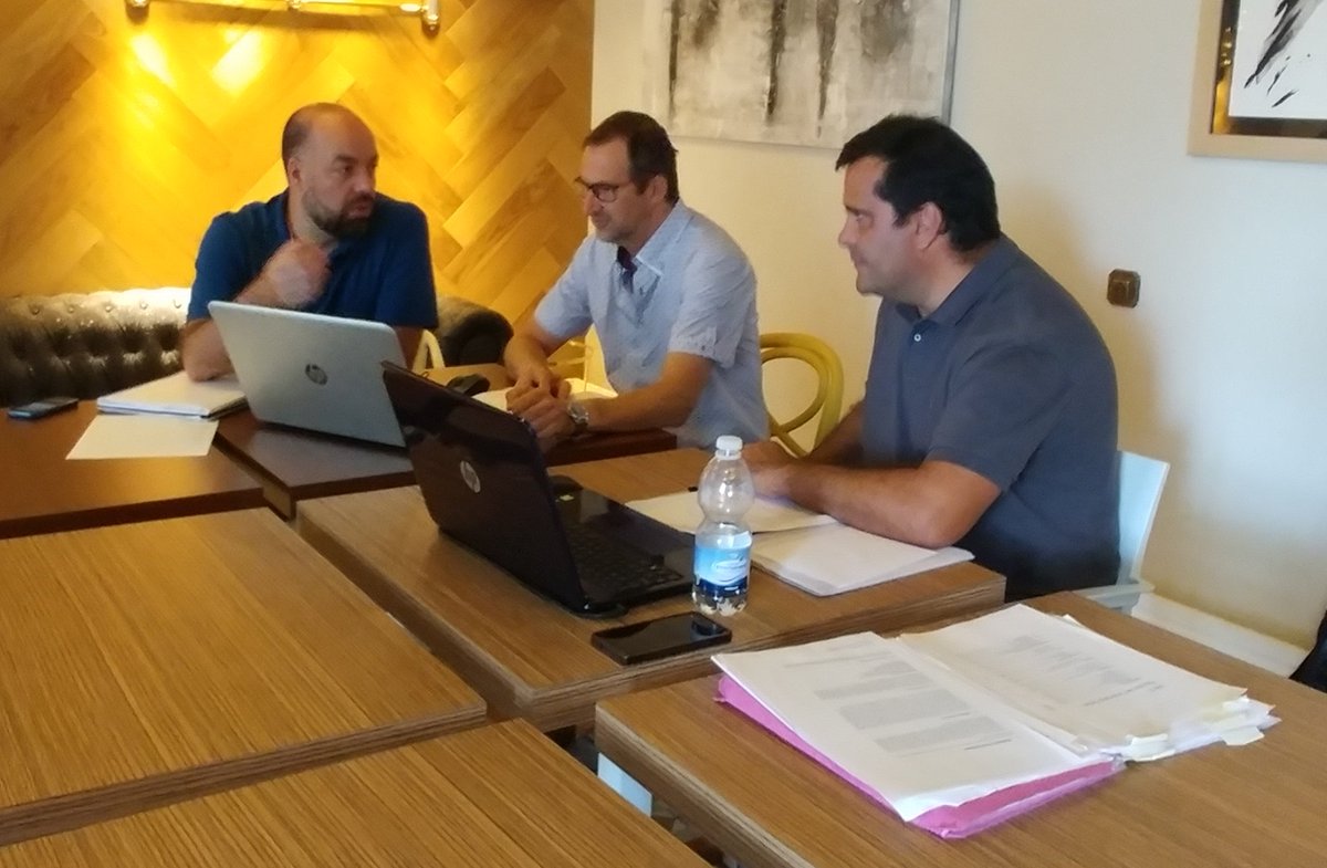 DigitFur's tweet photo. https://t.co/QlDxiZhJbt DIGIT-FUR team works on the Forecasting Survey #industry40 #furniture #forecast @CENFIM @EFIC_bxl #ueanet #efbww https://t.co/bg0OB1o4iS