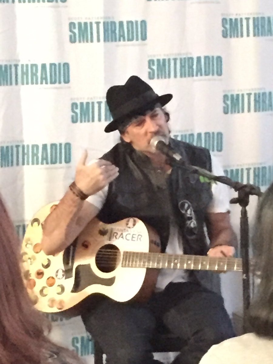 sandysikich's tweet photo. .@WKBW & @AshleyroweWKBW Come Rock w/ @ScottGPatterson 7/31 @SpotcoffeeHQ #AcousticShow Tix @ Door or https://t.co/hrlPOrsYo8 #MeetScott π₯ https://t.co/gGEqdutLUE