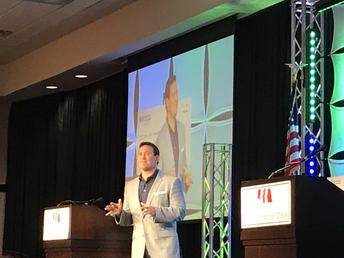 kpoore57's tweet photo. Great meeting Jon Gordon! My one word on the bus this year..vision! Tank is full! (Need vision for my telescope and microscope) #NCSAAdmin17 https://t.co/8W6RN2zYsX