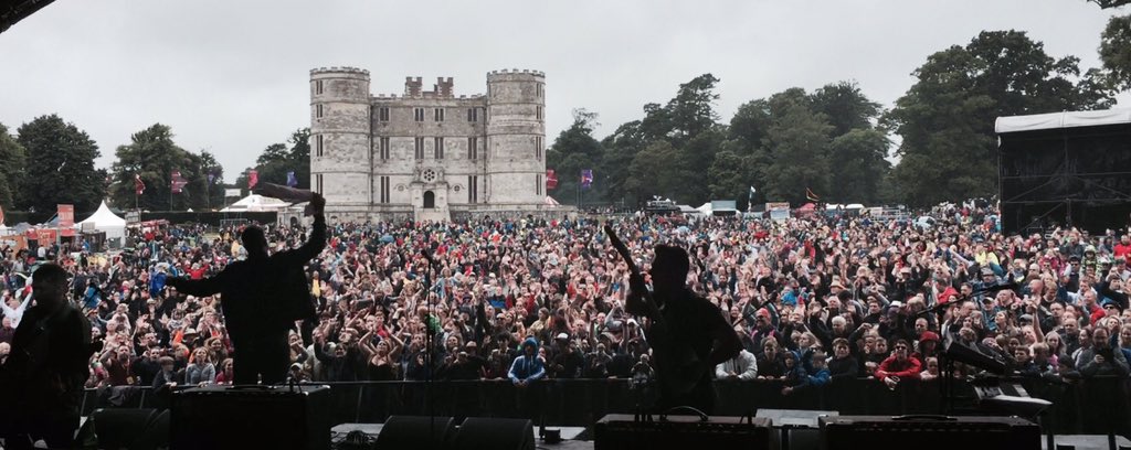 Well <a href="/CampBestival/">Camp Bestival</a> was truly beautiful 

3.15 <a href="/KendalCalling/">Kendal Calling 🦌</a> tomorrow 

Or come see us on tour later in year &gt; gigst.rs/RATM