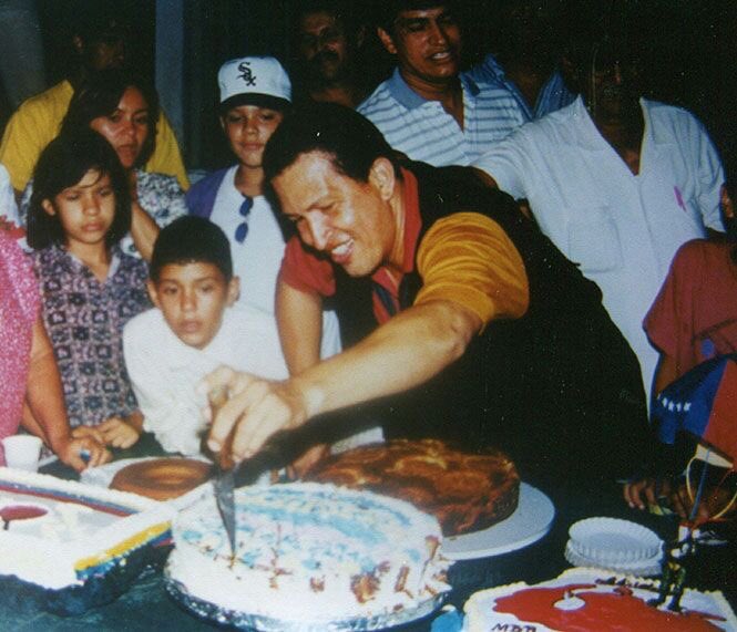 JauaMiranda's tweet photo. Que privilegio haber luchado, soñado, reído y construido, a su lado, el camino hacia la Patria buena. Comandante #Chavez63AnosTuLuchaSigue https://t.co/OoUjvNshmY