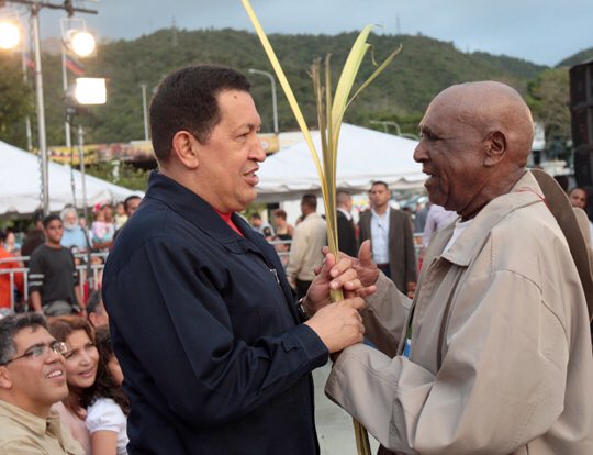 JauaMiranda's tweet photo. Que privilegio haber luchado, soñado, reído y construido, a su lado, el camino hacia la Patria buena. Comandante #Chavez63AnosTuLuchaSigue https://t.co/OoUjvNshmY