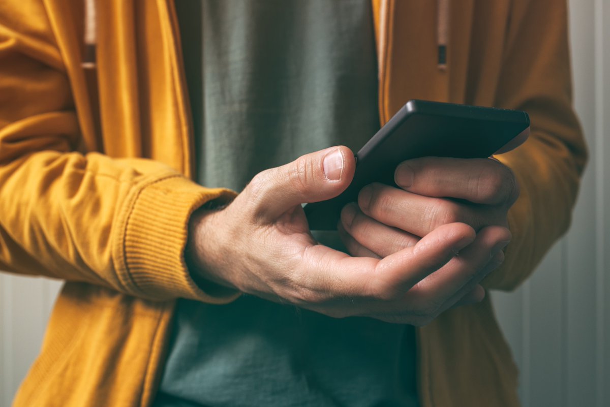 TeleSponsored's tweet photo. How can you stop your mobile phone from getting hacked? | @SamsungUK https://t.co/bfynndWAGh https://t.co/r2uR04EaCr
