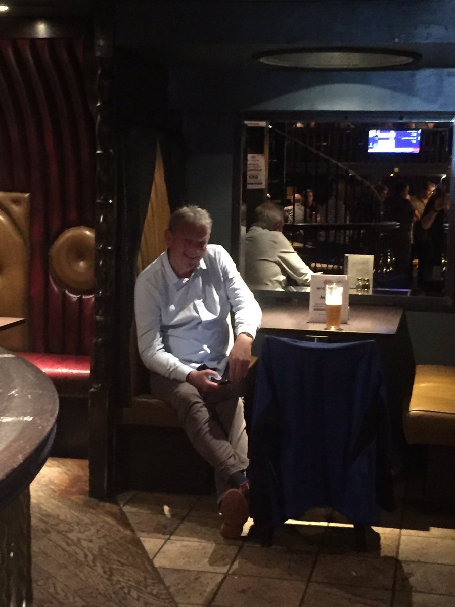 mcooly83's tweet photo. @brd73 @Sumotulski looks like a lonely leaving night! https://t.co/kvFSrb4aK1