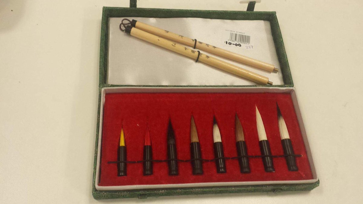 STNewport's tweet photo. Sylvia's #itemoftheday is this lovely Chinese calligraphy paint brush set in a lovely presentation box for only ยฃ10. #creativeweekends https://t.co/rQJqh8pAlE
