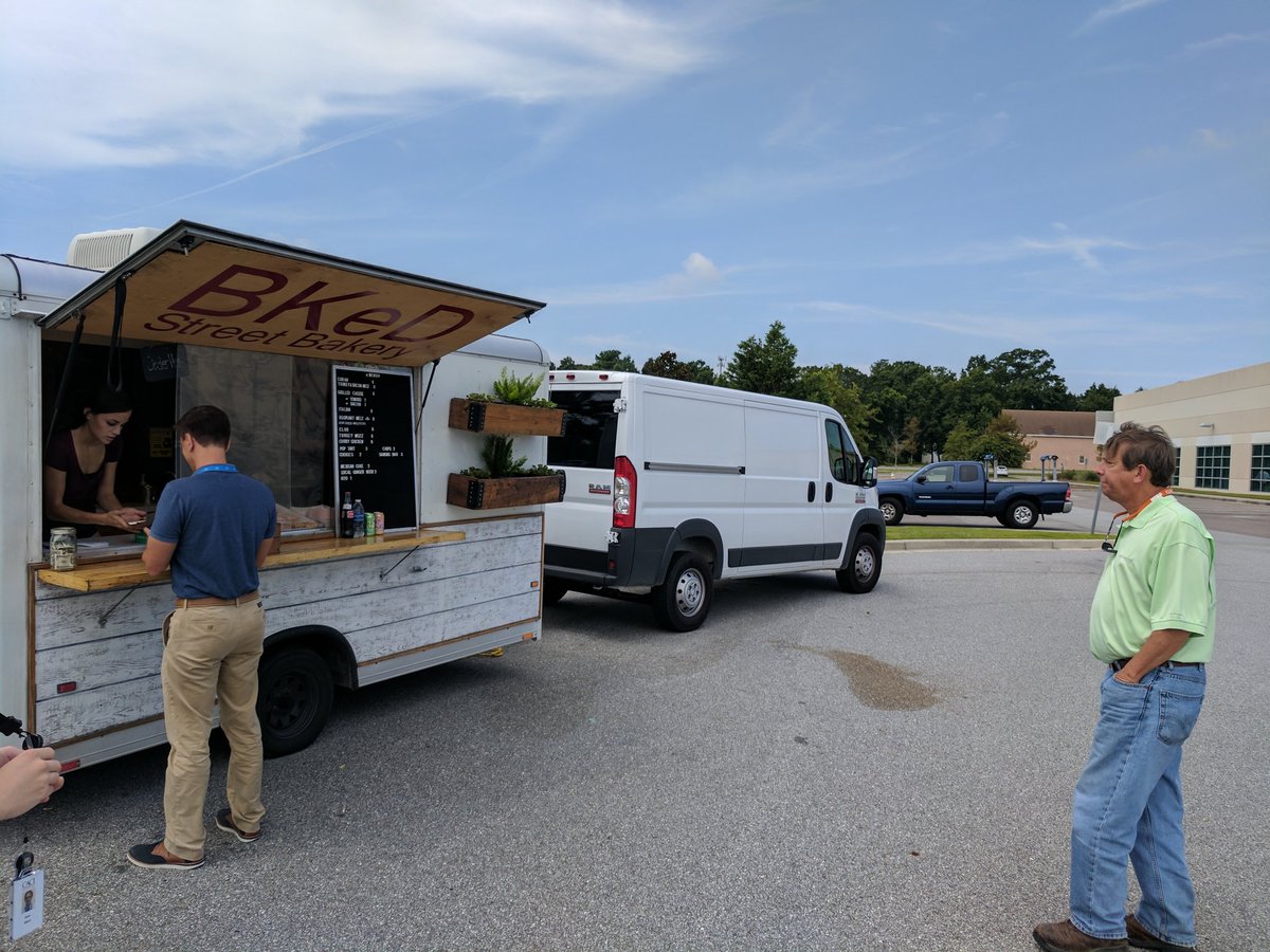 1101RemountFood's tweet photo. Come see @BKeDsc for lunch! They serve sandwiches and entrees, not just snacks! #eggplantMelt 🍆 https://t.co/6Eav9WSDks