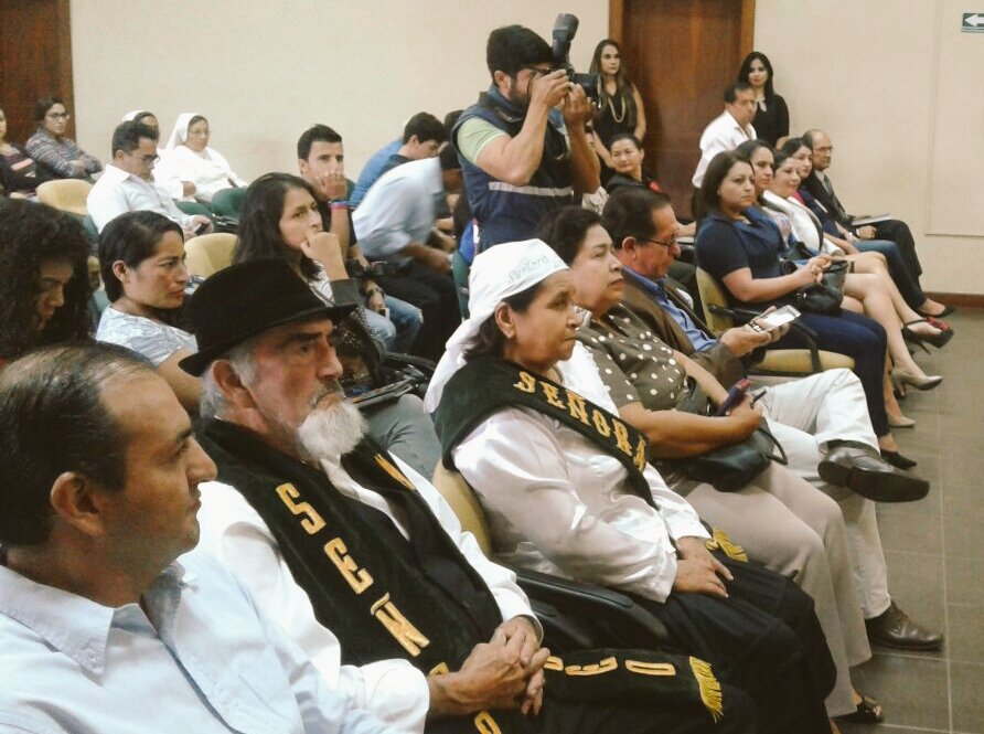 TaniaPauker's tweet photo. Firma de convenio sobre el Modelo de #TTyP fortalece la #RendiciónDeCuentas, la.auditoría social y participación ciudadana https://t.co/Qo43XW7fG0