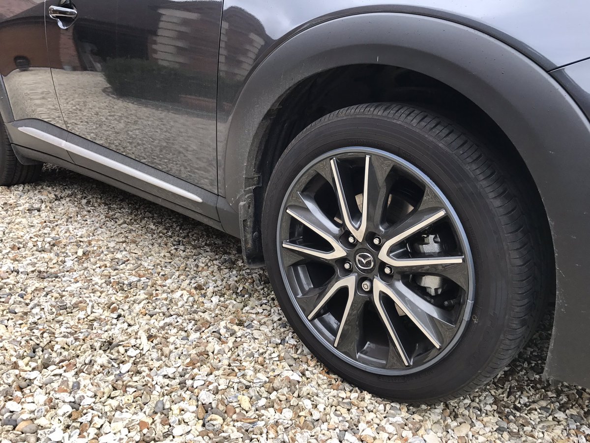 MotorSplash_'s tweet photo. Original Alloygator fitting to this Mercedes today. Finished in Graphite! #Alloygator #alloyprotection #motorsplashcarcare #Mercedes https://t.co/fbX1R0RZoj