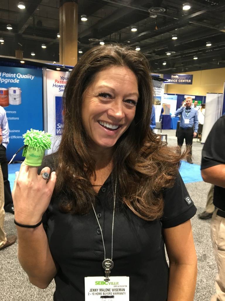 TwoTrails's tweet photo. Interesting finger choice. #SEBCville #SEBC2017 https://t.co/EM7jLyO0q1