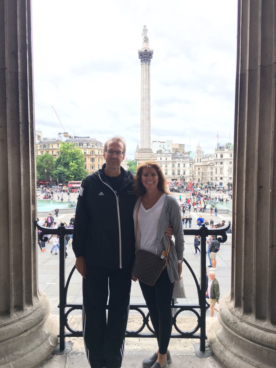 Klocksbud24's tweet photo. #Londontown https://t.co/v6tY63kurq