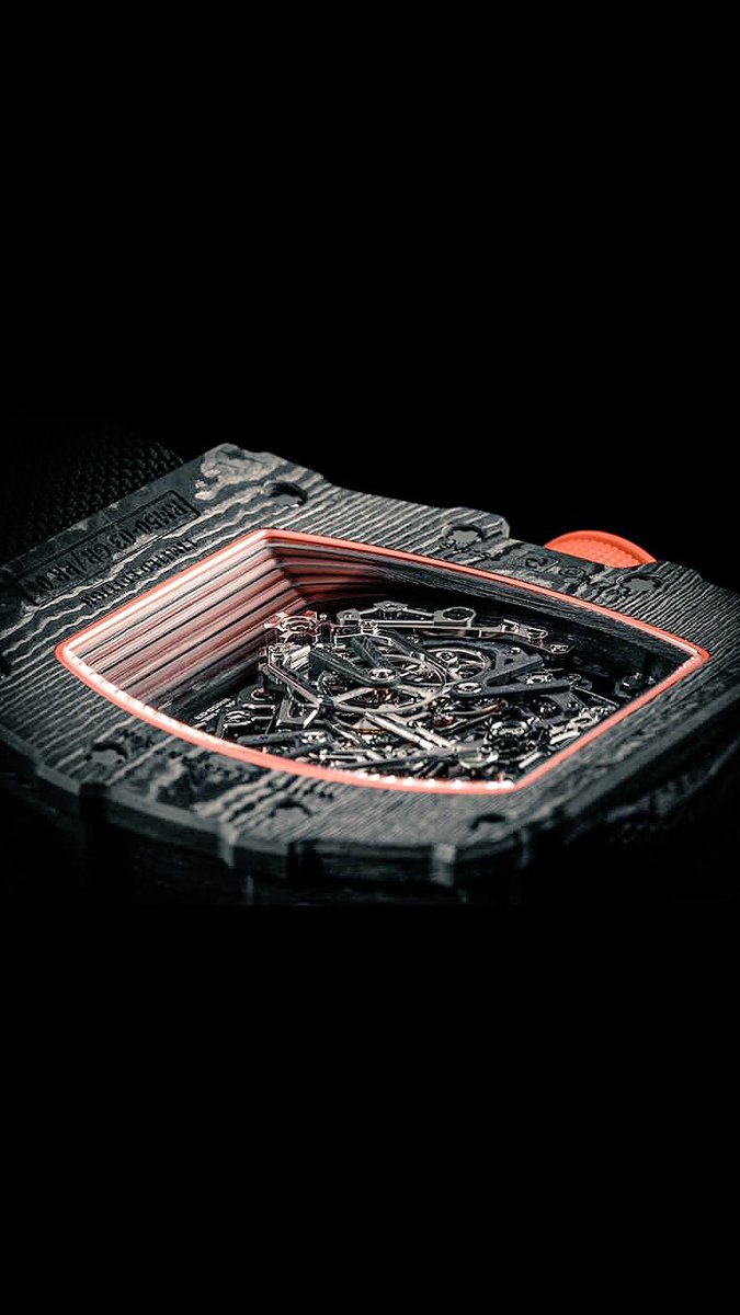 Louis893880199's tweet photo. #RM #watch https://t.co/i4Ne8PuhUe