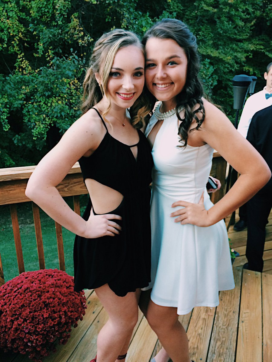lazersam14's tweet photo. Happy birthday ciera!!! Hope your day is fun filled! Love and miss ya girly💓💓 @c_johnson728 https://t.co/BoKzRyBUEE