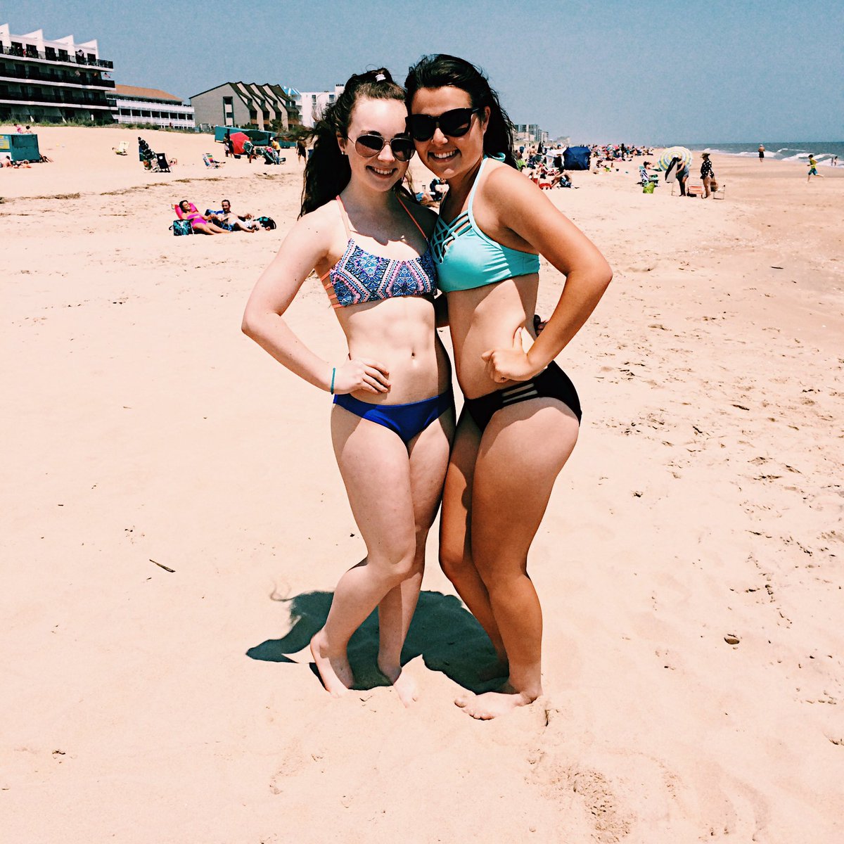 lazersam14's tweet photo. Happy birthday ciera!!! Hope your day is fun filled! Love and miss ya girly💓💓 @c_johnson728 https://t.co/BoKzRyBUEE