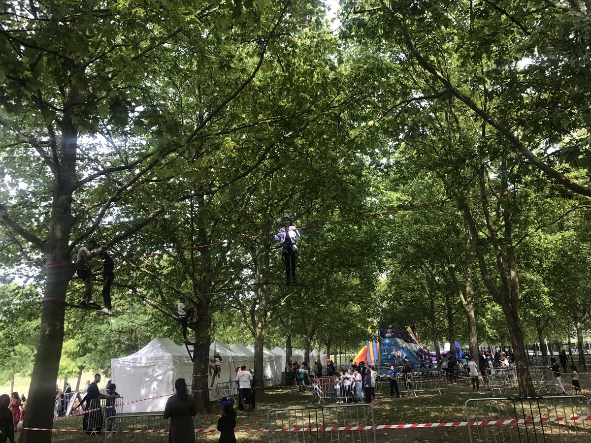 FatimaAmarir's tweet photo. .@VilleArgenteuil pose cette semaine sa #Caravane d'Eté dans le quartier du Val Nord avec de nombreuses attractions dont l'#acrobranche . https://t.co/uaQvD9dd4S