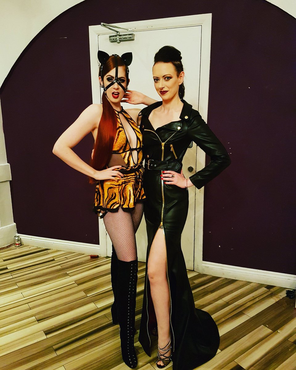 SatineNoir's tweet photo. Styling it out with Jacqueline Furey at The Death Do Us Part Danger Show event at The Venue.. check them out! #MOSCHINO #modelchic https://t.co/nLZKvtGOBg