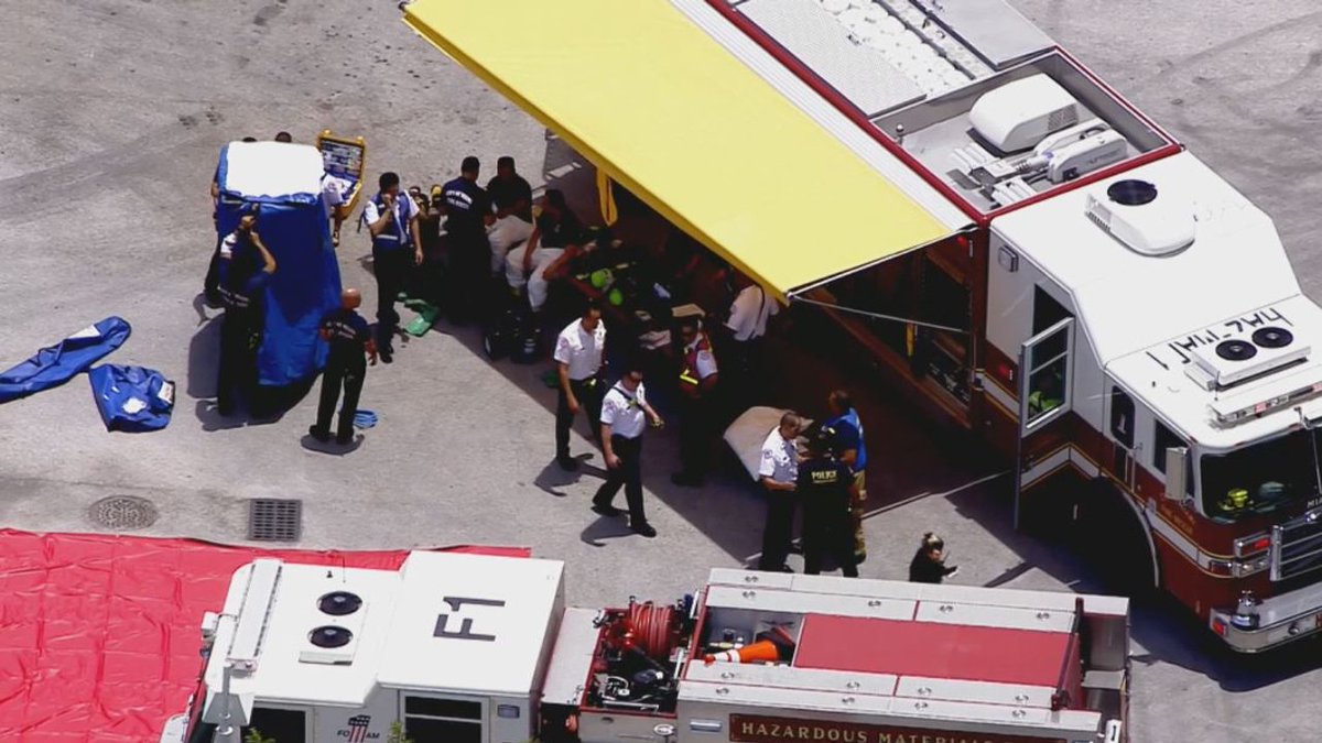 #BREAKING Hazmat team called to federal building in downtown Miami bit.ly/2tJJJ64 https://t.co/k8IWQObYey