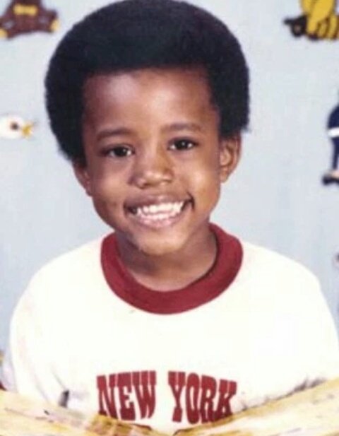 Confieey_Ceed's tweet photo. Kim K and Kanye when they were young 🙌 https://t.co/7nGEQGDtpd