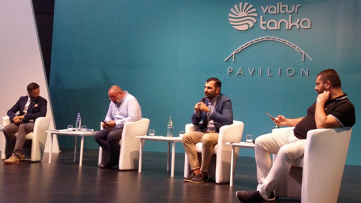 Dobbiamo difendere la risorsa ittica per salvaguardare la bellezza dei #mari. Fabrizio Atzori Direttore <a href="/Capo_Carbonara/">Amp Capo Carbonara</a> #TankaForum