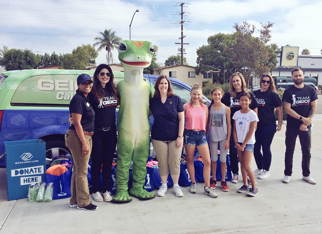 NBCSDCommunity's tweet photo. Thank you @GEICO for donating supplies to San Diego kids! #SupportingOurSchools #NBC7 https://t.co/1xmMPLZEEC
