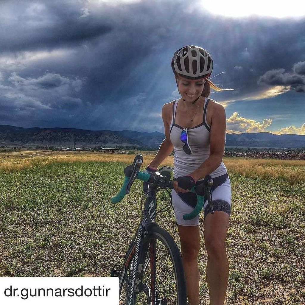 ThaiBikes's tweet photo. #Repost @dr.gunnarsdottir (@get_repost)
・・・
Sometimes the sky puts on a show for us.🙏🏻😍🚴🏻‍♀️
.
.
#naturelover #nat… https://t.co/iJHw2Npkcq https://t.co/6Dy6DtzbTM