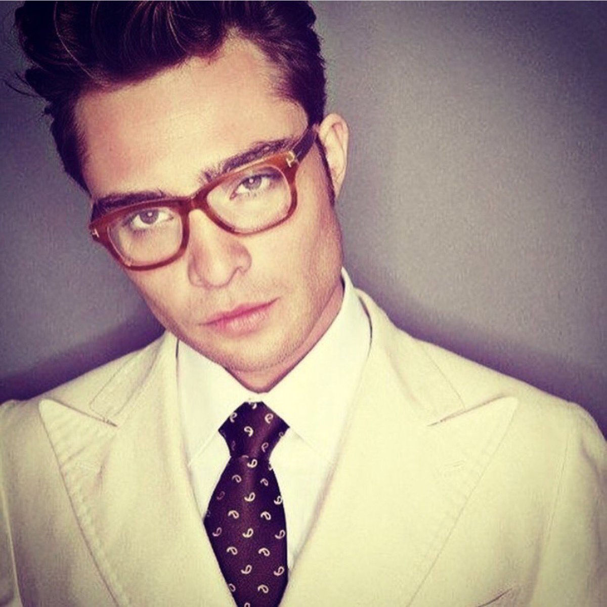 Ed Westwick tweet media