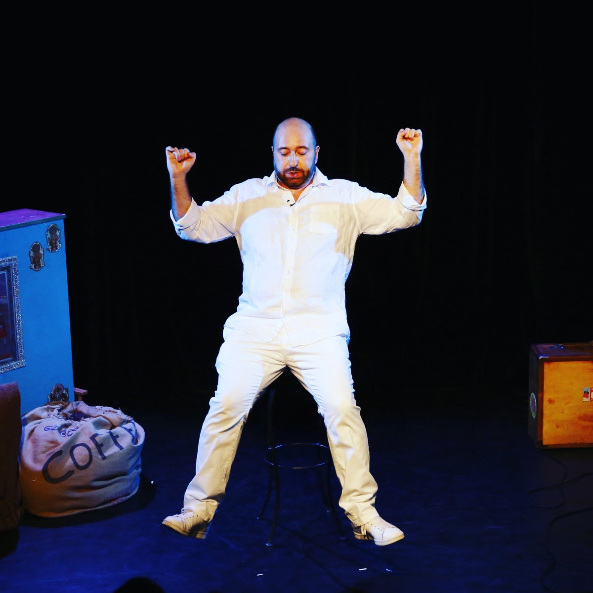 Imitation <a href="/montbourre/">Arnaud de Montbourg</a> <a href="/XavierFagnon/">Xavier Fagnon</a> #aupetitpalaisdesglaces