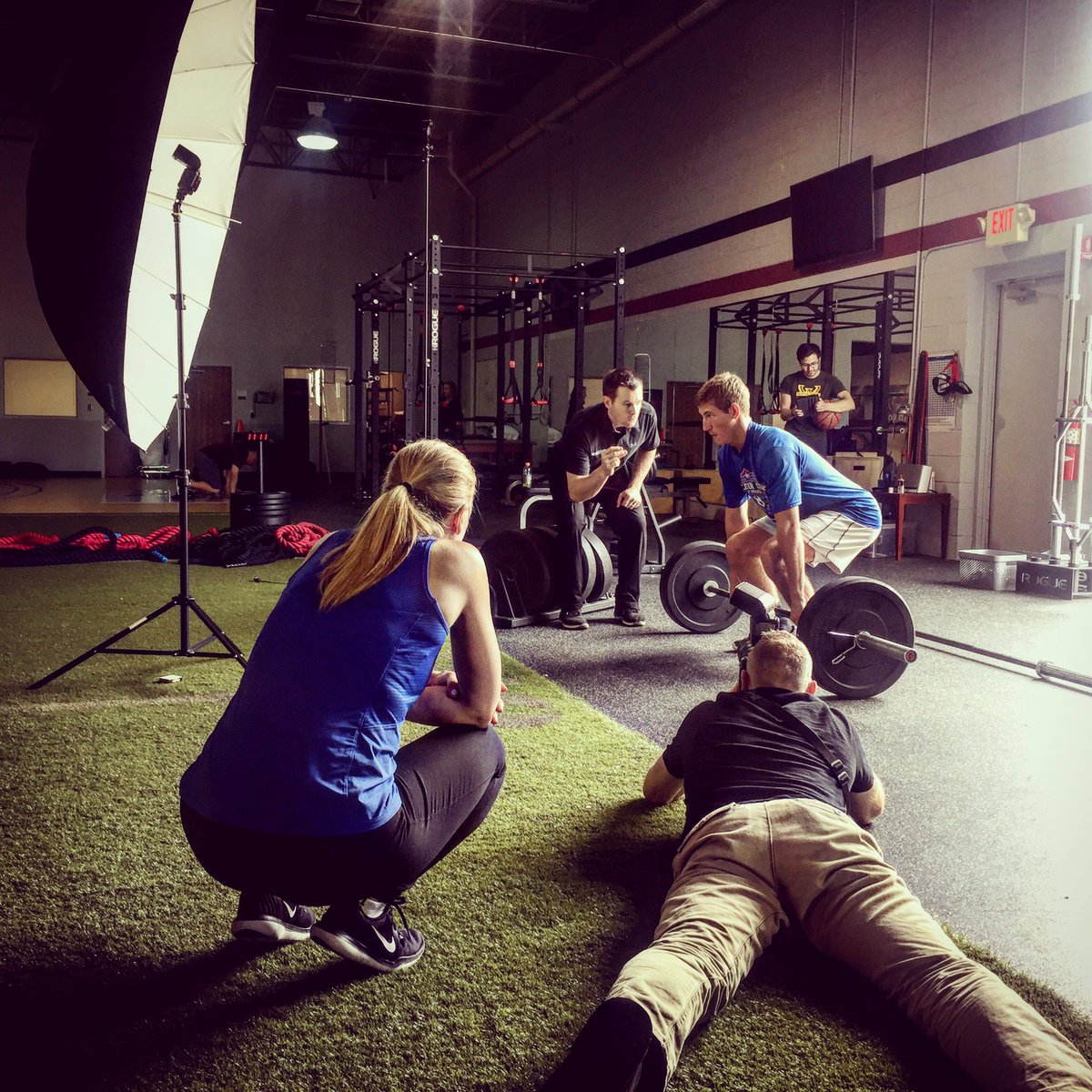 MercyEliteSP's tweet photo. Photoshoot today with the talented @cstranadphoto Can't wait to share more, soon! #TrainTheAthleteInYou #sjJoinMe 📷🏃♀️🏃⛹️🏽♀️🏋️ https://t.co/s35enrMaHy