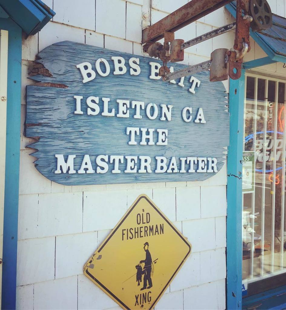 peoplesriver's tweet photo. Talked to Can, a Vietnamese electronics designer, who owns Bob's who told me the bait shop grew out of his love for delta fishing. #secreth… https://t.co/y4DHiwu9pW