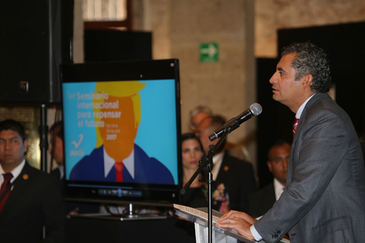 semref2017's tweet image. Mi reconocimiento a @NuevaAlianza.
Ambos hemos sumado ideas en común que benefician nuestras plataformas económicas: @EnriqueOchoaR