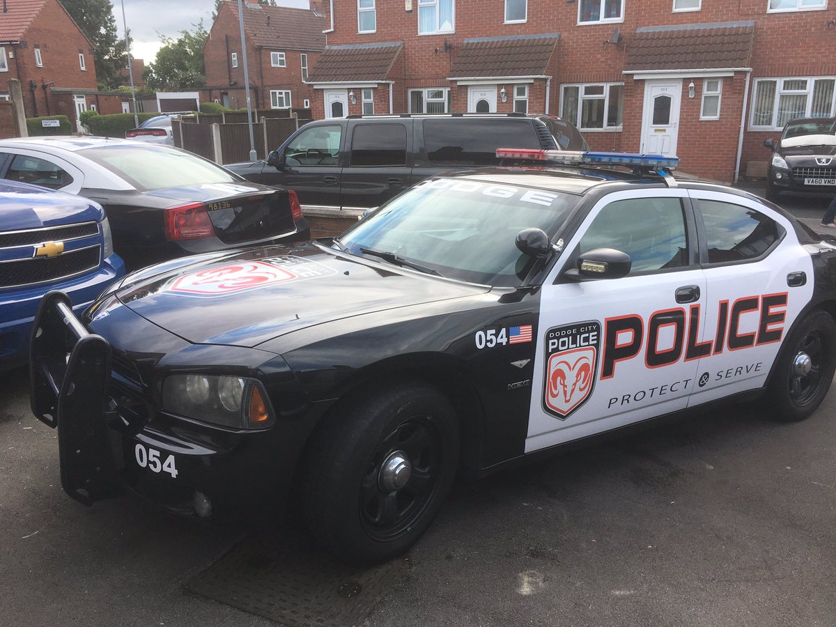 rentapolicecar's tweet image. Awesome having the Dodge City back as it was and liking the @Redtronic #MegaFlash with coloured tops