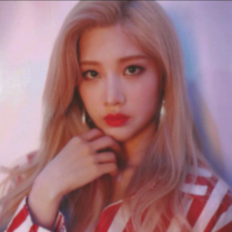 kAesthetic_'s tweet photo. 📷 LOONA #KimLip • Aesthetic/Pack
🔺Request

🔻RT + Fav if you take
•#KimJeongeun
•#LOOΠΔ
•#김립 https://t.co/iYE37CJdIX
