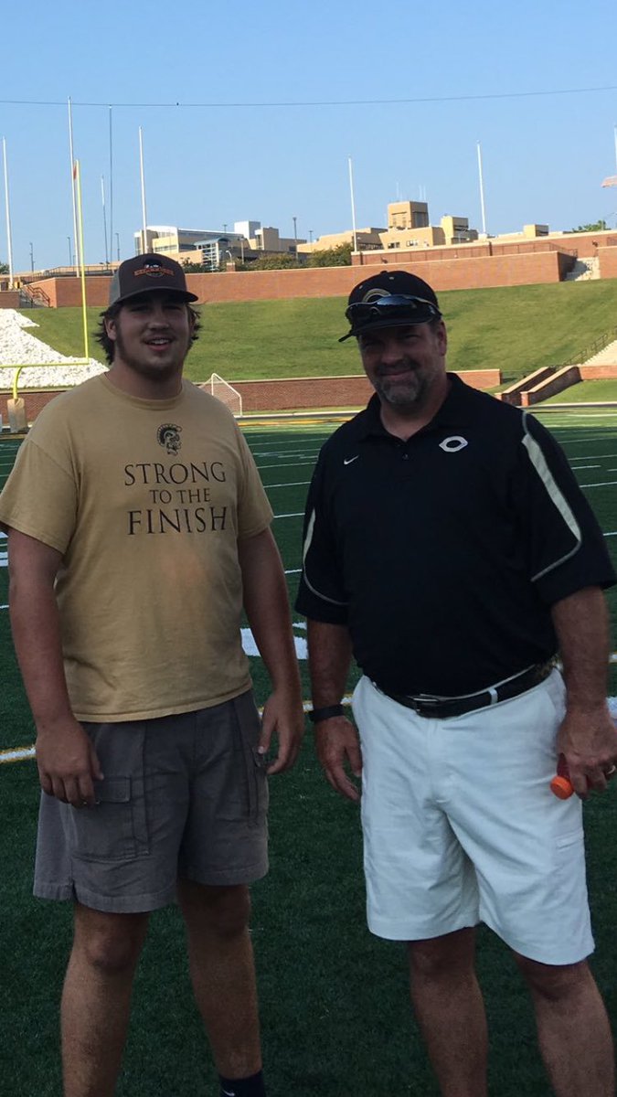 MizzouShowMe's tweet photo. Want to wish @case_cook a Happy Birthday! He's a HUGE part of the #ShowMe17 family & a GREAT person that set the tone for last years class! https://t.co/1xmsvFvxNe