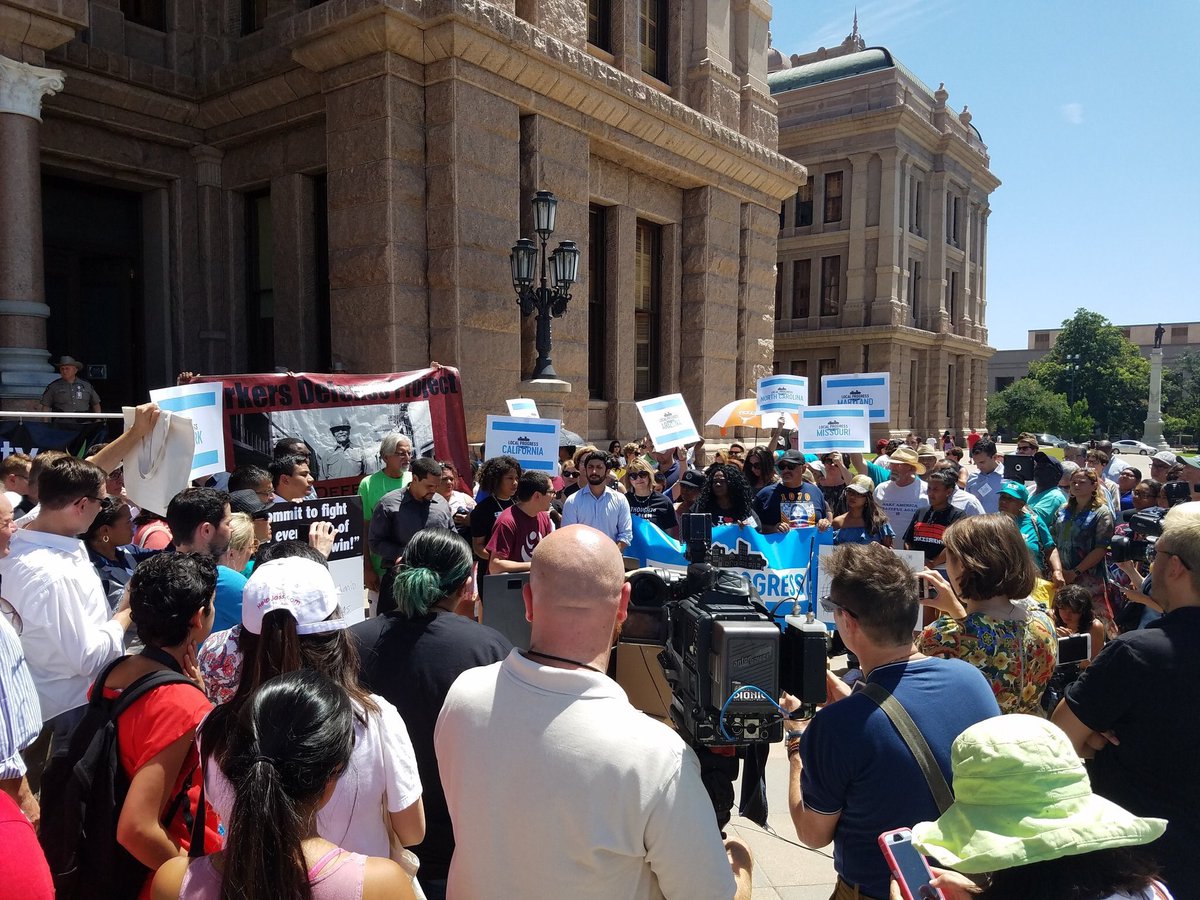 ChrisWardCA's tweet image. Standing up for our communities, #Texas colleagues &amp;amp; immigrant neighbors, against hateful acts at TX State House #NoSB4 #localprogress17