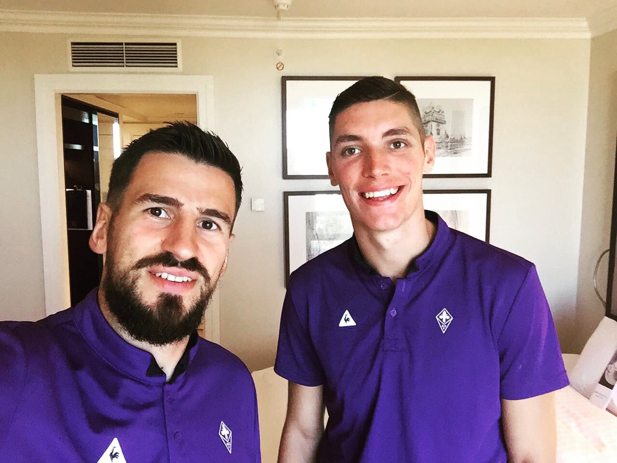 Tomovic's tweet image. Un saluto da Lisbona. Forza Viola! @acffiorentina