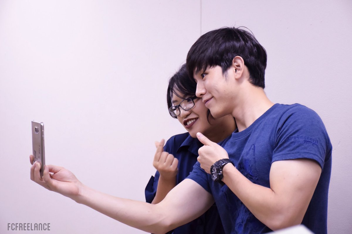 fcfreelance's tweet photo. เหนื่อยไหม พักผ่อนนะเธอ #newwiee https://t.co/WxbmKjCRoj