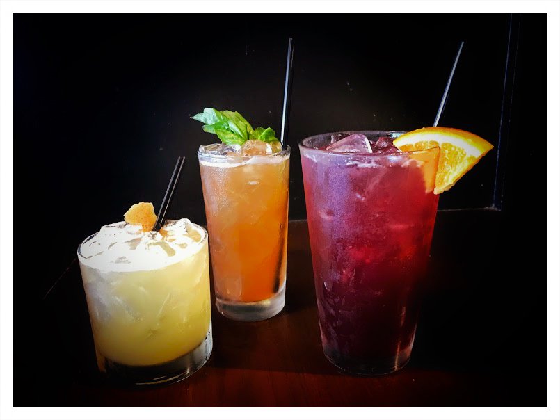 It's Friday! Who’s thirsty? #somerville #cocktails #latenightmenu